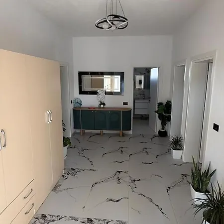 Stunning Near Tirana Airport And Citypark *